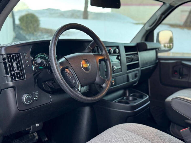 2015 Chevrolet Express 2500