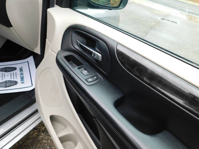 2017 Dodge Grand Caravan SE