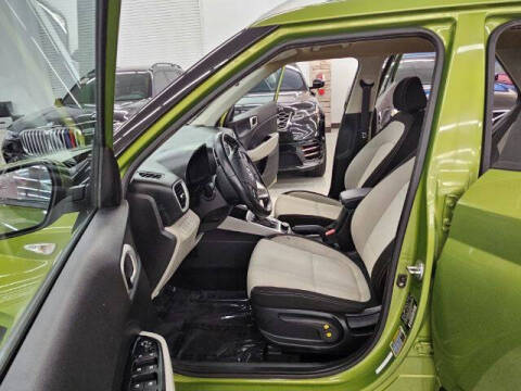 2021 Hyundai Venue SEL