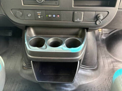 2022 Chevrolet Express 2500