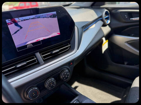 2024 Chevrolet Trax LS