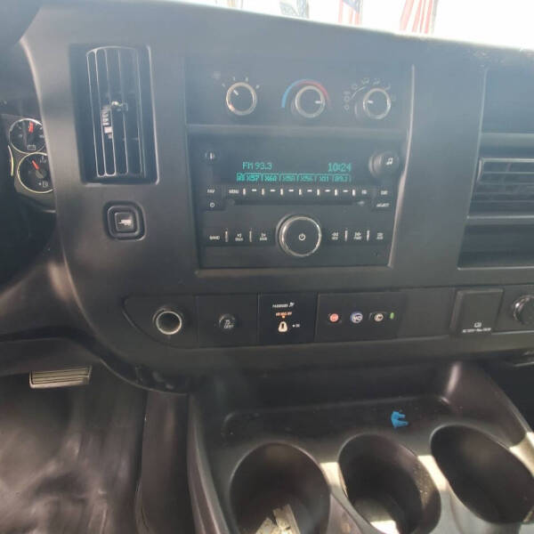 2021 Chevrolet Express 2500