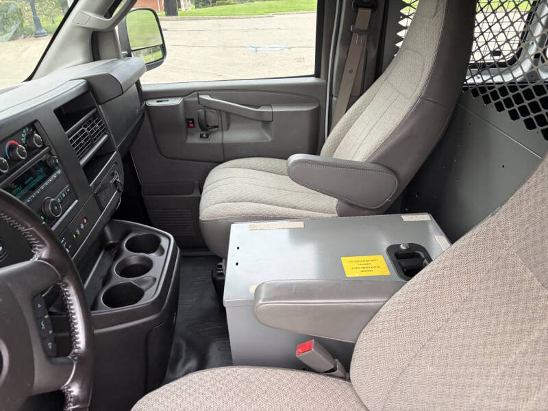 2020 Chevrolet Express 2500