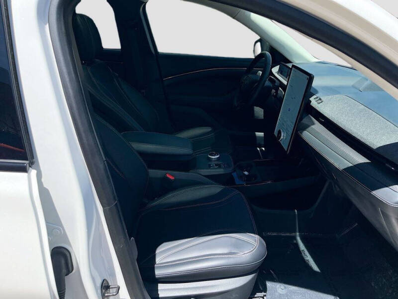 2021 Ford Mustang Mach-E Premium