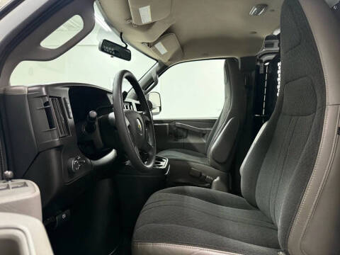 2021 Chevrolet Express 2500