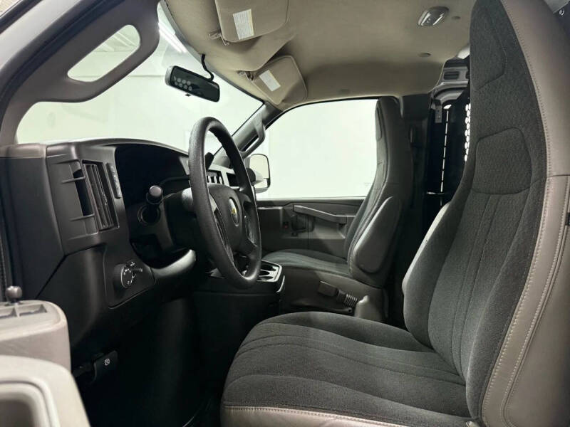 2021 Chevrolet Express 2500