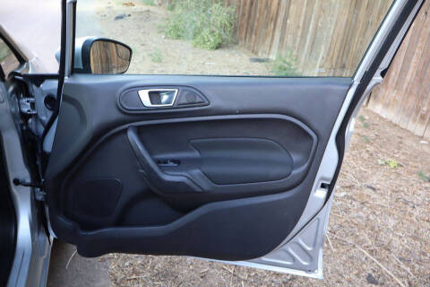 2014 Ford Fiesta SE