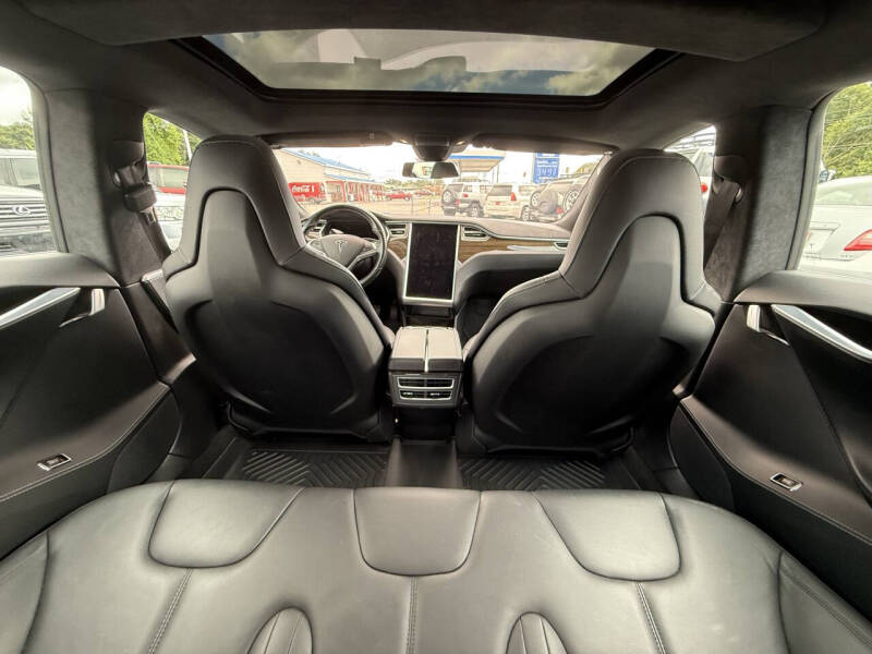 2015 Tesla Model S 85