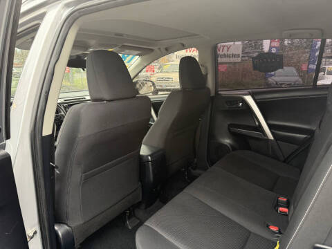 2018 Toyota RAV4 Hybrid XLE