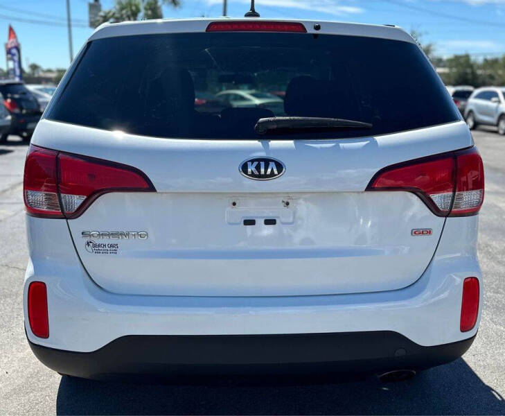 2015 Kia Sorento LX photo 4