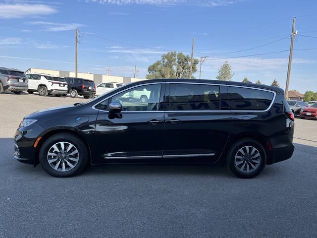 2023 Chrysler Pacifica Plug-In Hybrid Limited