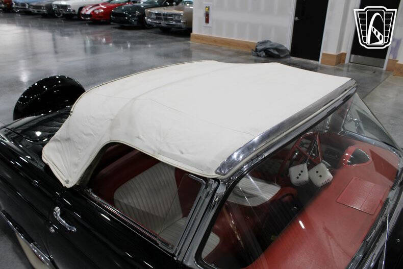 1956 Ford Thunderbird