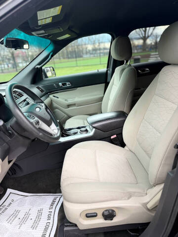 2014 Ford Explorer