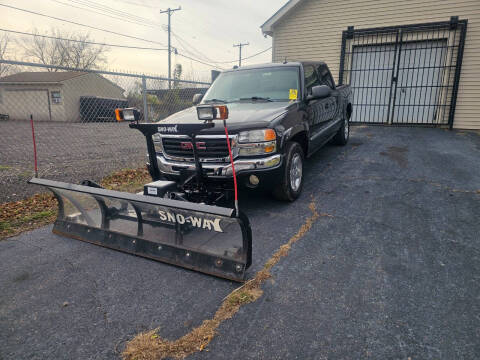 2005 GMC Sierra 1500 for sale at WOLVERINE AUTO LIQUIDATORS L.L.C. in Ypsilanti MI