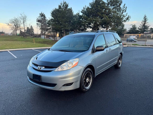 2006 Toyota Sienna for sale at The Price King Auto in LAKEWOOD, WA