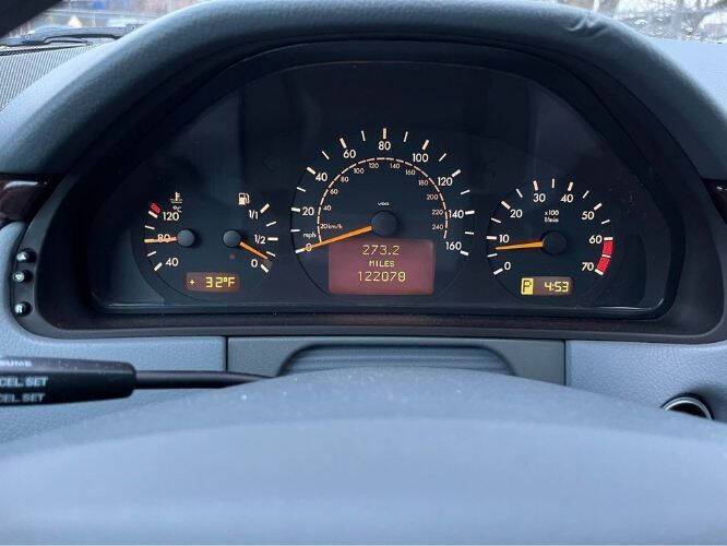 2000 Mercedes-Benz E-Class