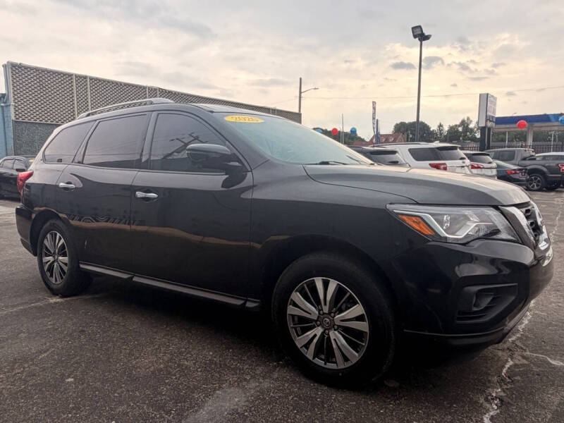 2020 Nissan Pathfinder SL