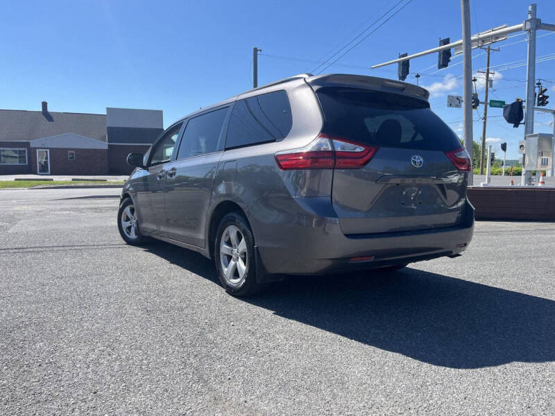 2017 Toyota Sienna