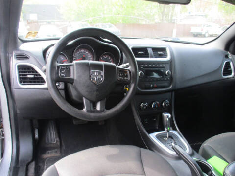2013 Dodge Avenger SE