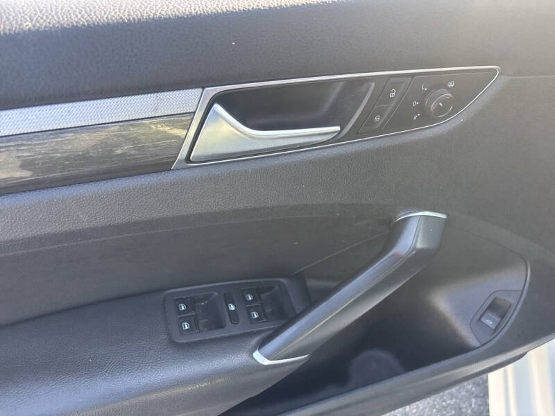 2018 Volkswagen Passat 2.0T SE