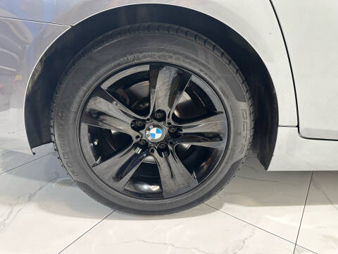 2012 BMW 5 Series 528i