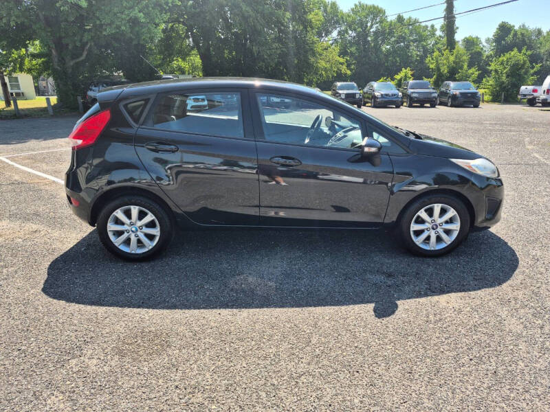 2013 Ford Fiesta SE