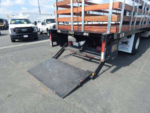 2014 Freightliner M2 106