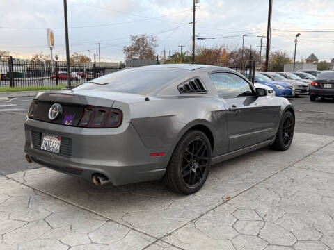 2013 Ford Mustang V6