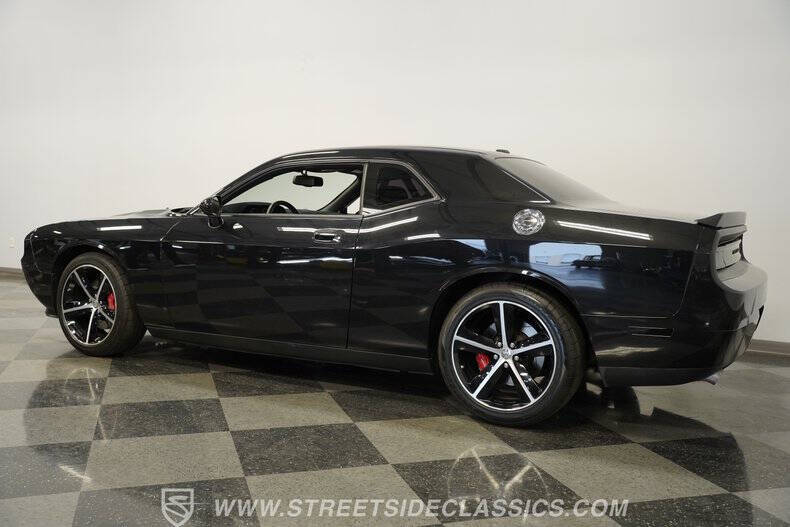 2010 Dodge Challenger SRT8