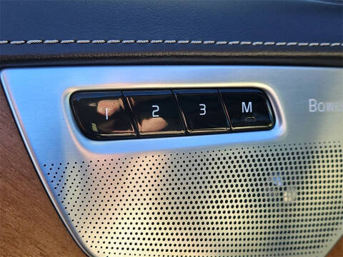 2017 Volvo XC90 T8 eAWD Inscription