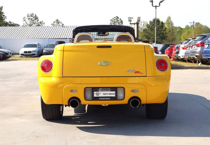 2003 Chevrolet SSR LS