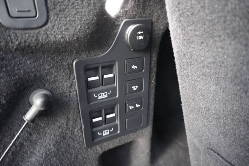 2017 Land Rover Discovery First Edition