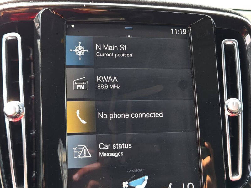 2021 Volvo XC40 T5 R-Design