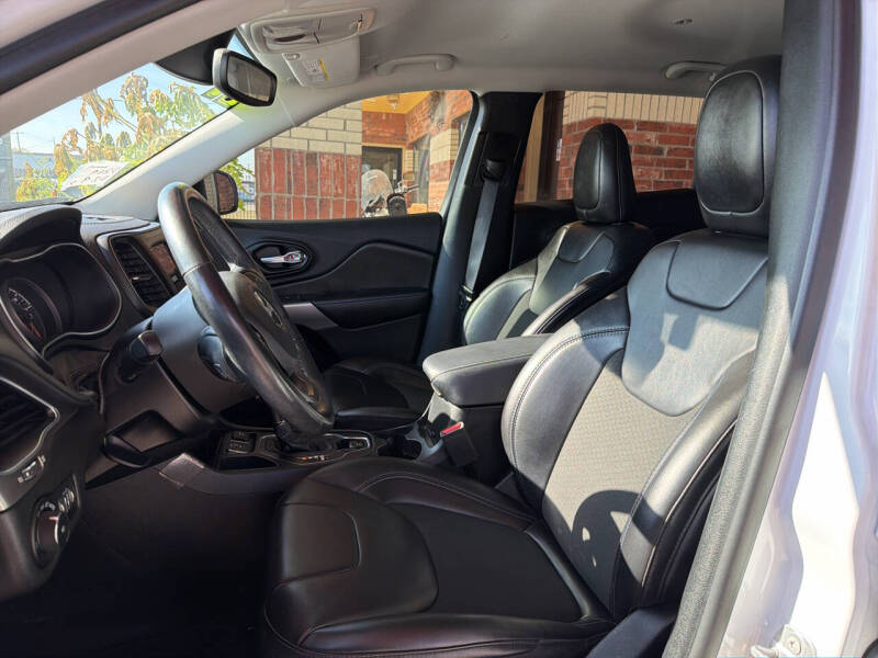 2021 Jeep Cherokee Latitude Plus