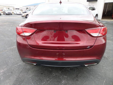 2015 Chrysler 200 S