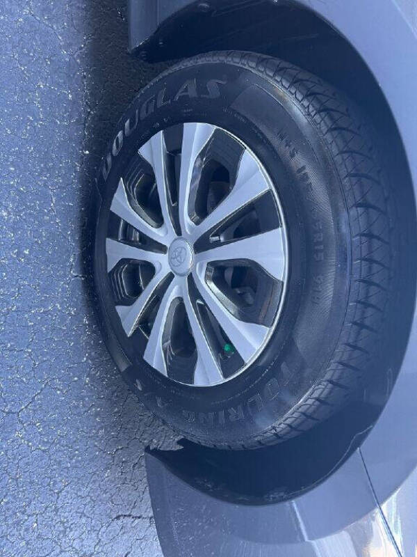 2022 Toyota Prius L Eco