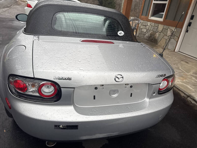 2006 Mazda MX-5 Miata