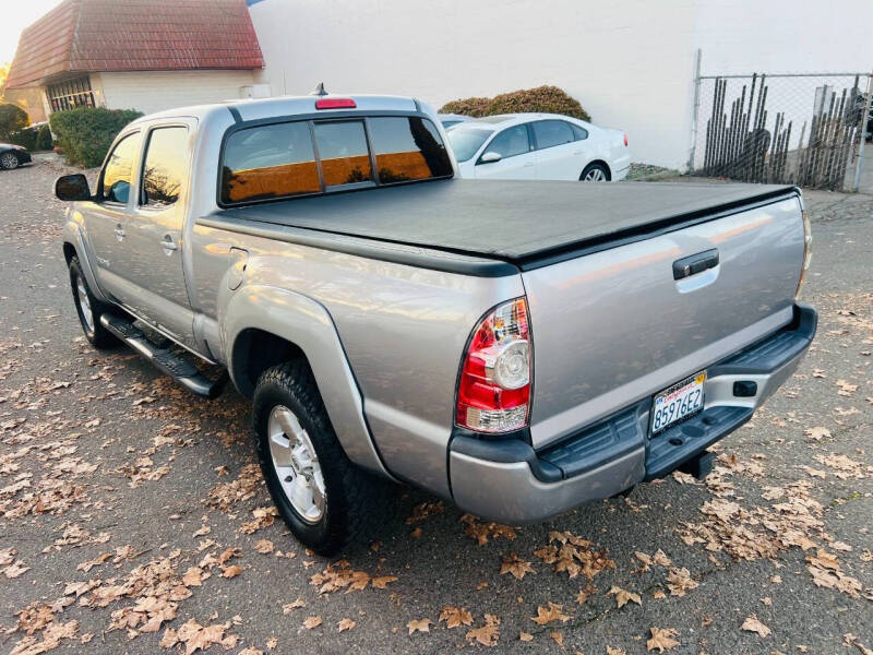 2015 Toyota Tacoma Base photo 4