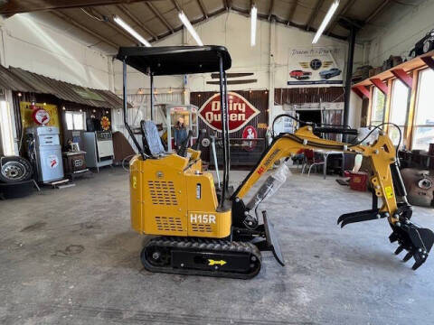 2024 AGT H15R MINI EXCAVATOR