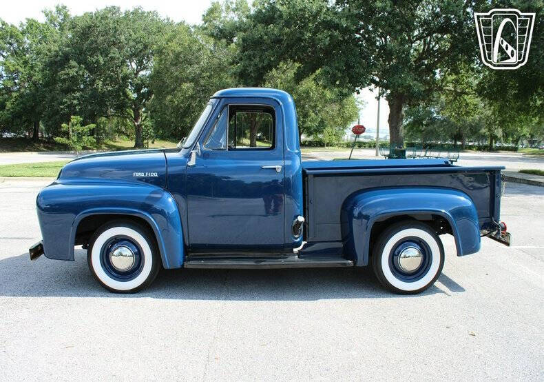 1953 Ford F-100