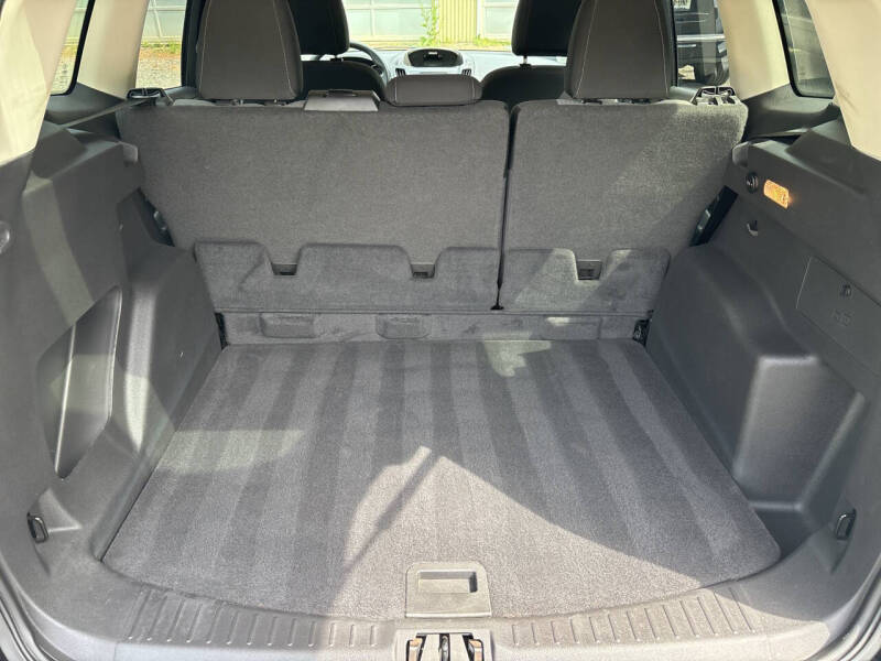 2017 Ford Escape SE - Photo 18