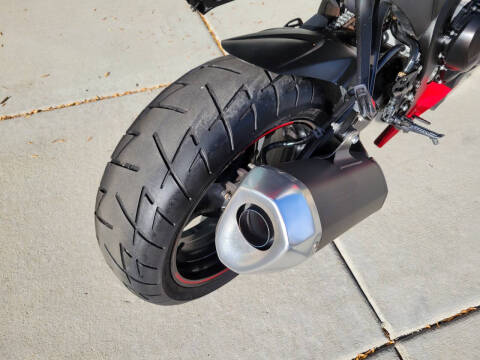 2015 Suzuki GSX-R1000