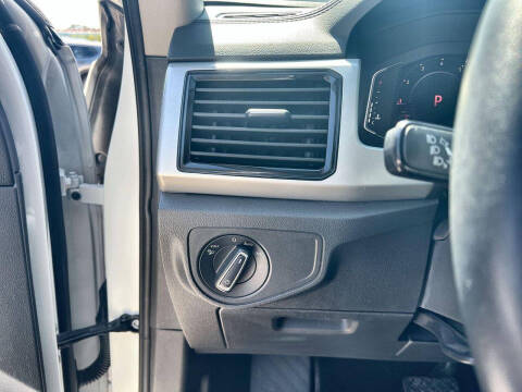 2023 Volkswagen Atlas SE