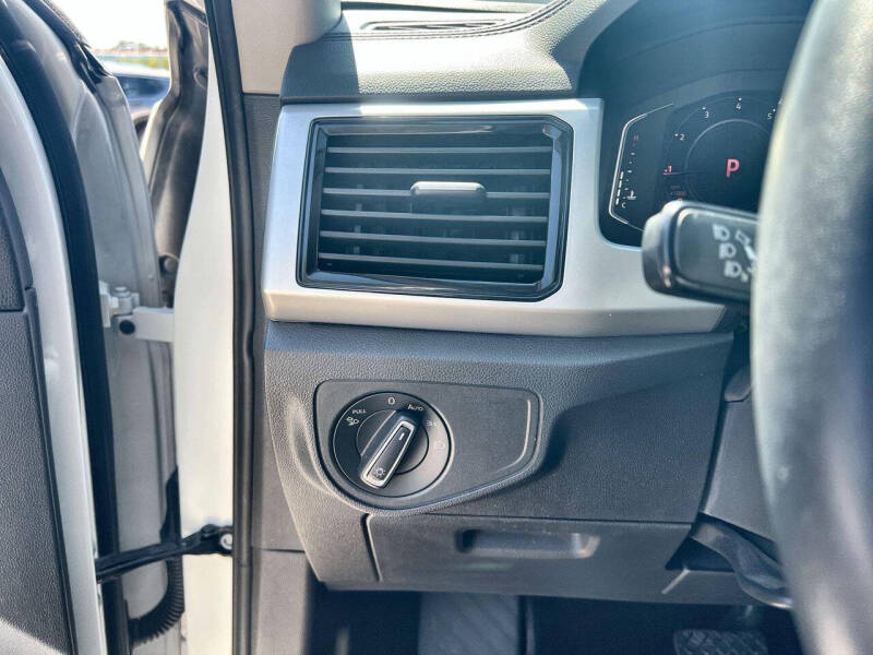 2023 Volkswagen Atlas SE