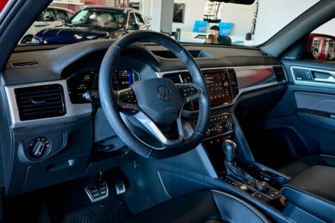 2022 Volkswagen Atlas Cross Sport V6 SEL Premium R-Line 4Motion