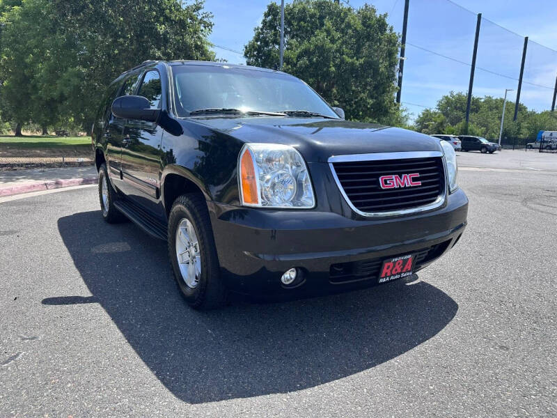 2013 GMC Yukon SLE's photo