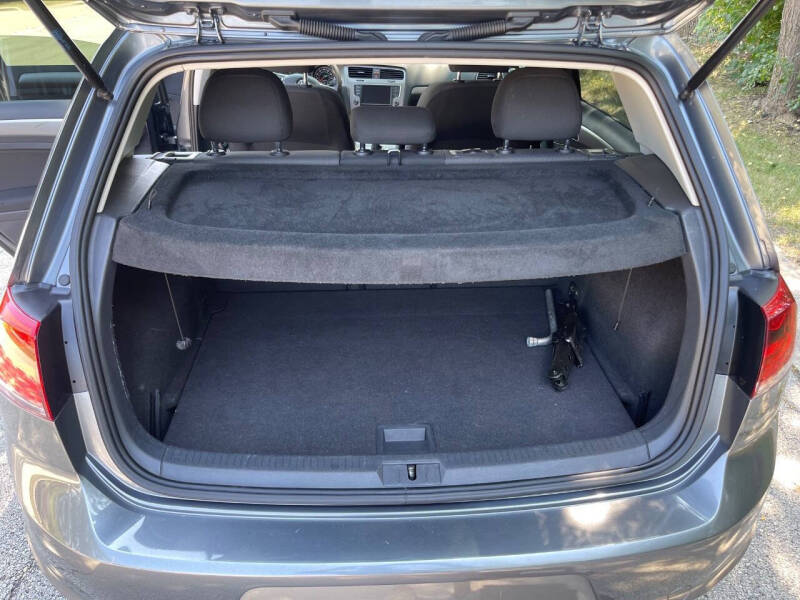 2017 Volkswagen Golf TSI S