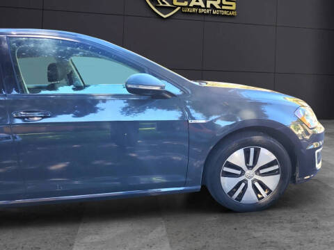 2016 Volkswagen e-Golf SE