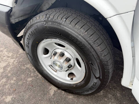 2022 Chevrolet Express 2500