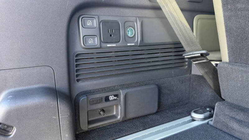 2023 Rivian R1S Launch Edition